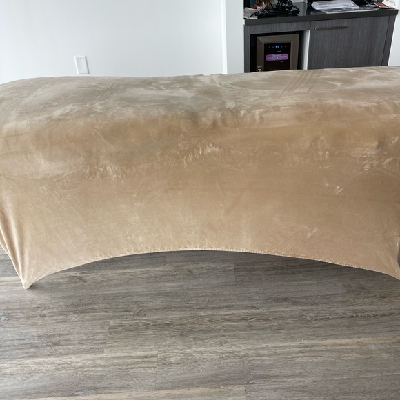 LASH BED VELVET COVER IN TAN BEIGE COLOR - Picture 5 of 9